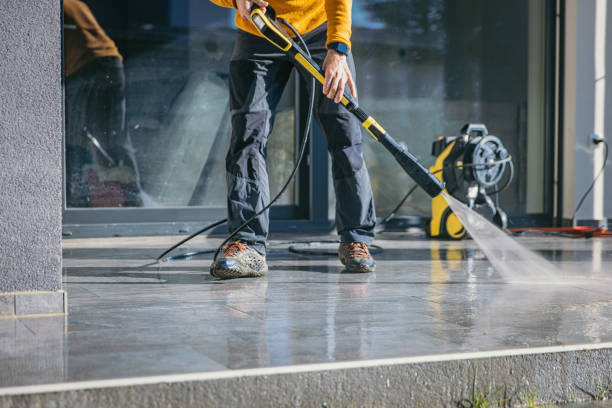 Animal Enclosure Cleaning in Clay City, IN